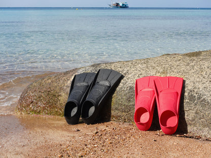 Fins Flipper Fins - for Snorkeling with more control Flipper Fins - for Snorkeling with more control